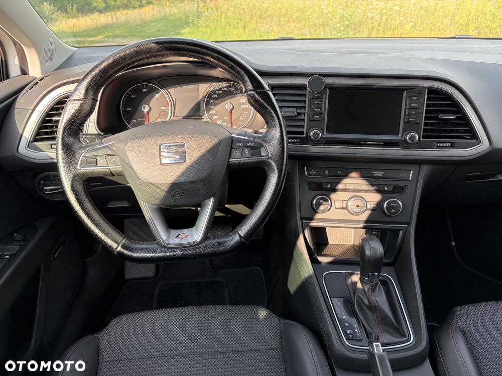 Seat Leon 2.0 TDI DPF Start&Stop DSG FR - 22