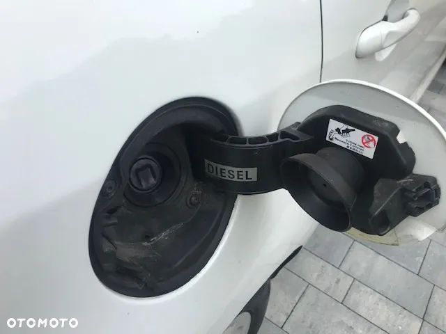 Renault Grand Scenic dCi 110 EDC LIMITED - 27