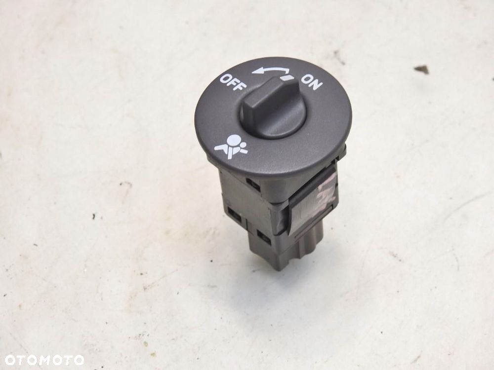 WŁĄCZNIK AIRBAG RENAULT LATITUDE 8200169569 - 6