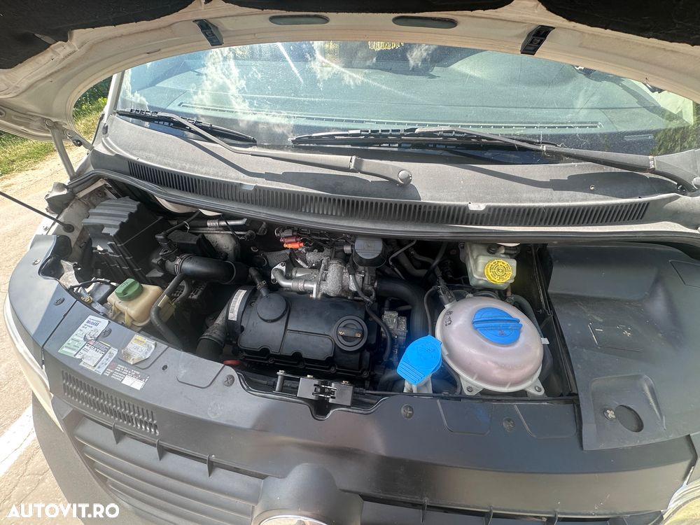Volkswagen Transporter - 9