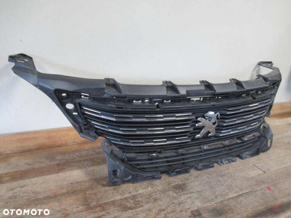 GRILL GRIL ATRAPA PEUGEOT 5008 II 2017-2021 - 3