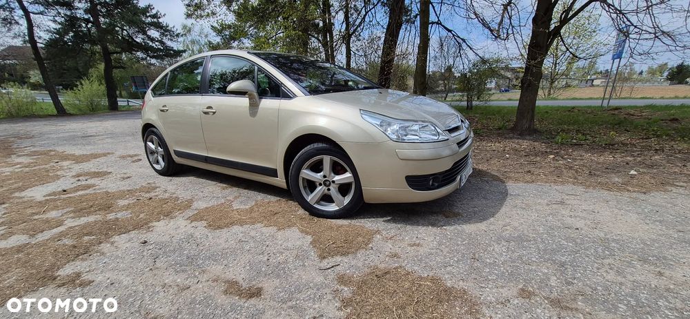 Citroën C4 1.6 16V Style - 6