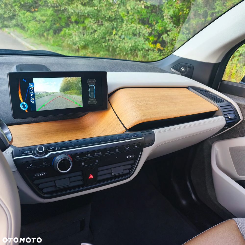 BMW i3 - 7