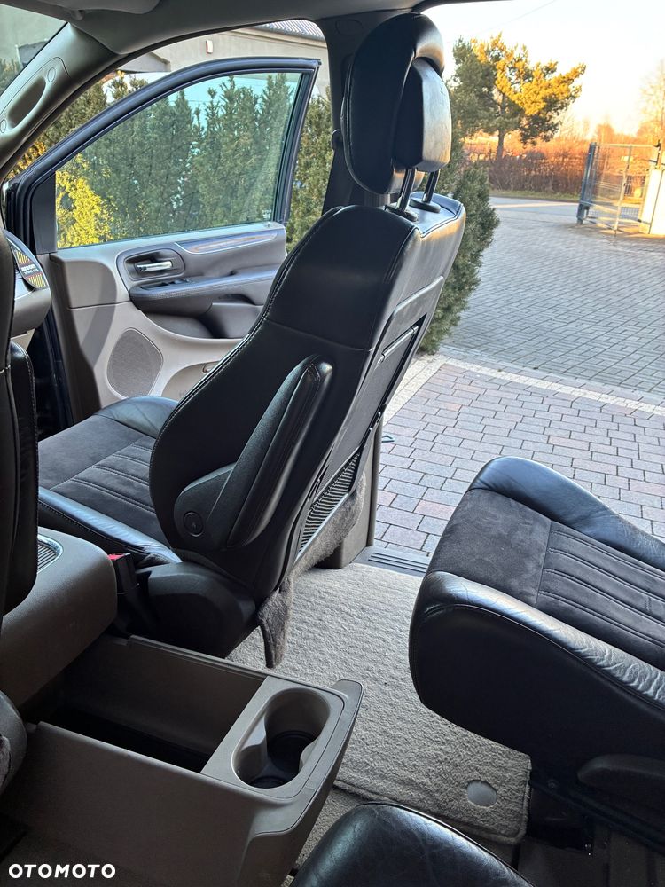 Lancia Voyager 2.8CRD Platinum - 20