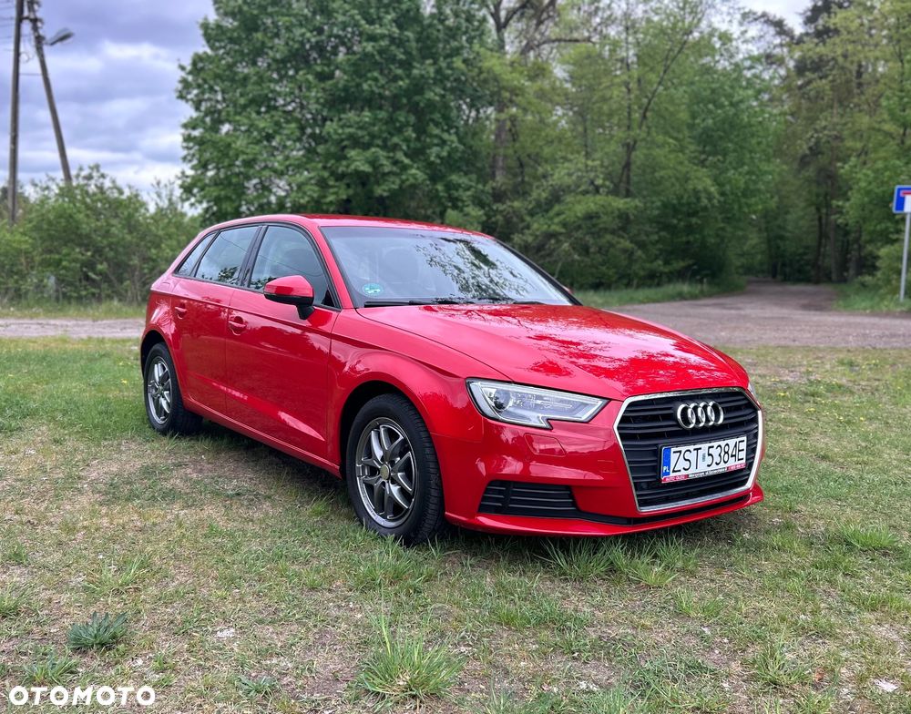 Audi A3 Sportback 1.6 TDI (clean diesel) Attraction - 1