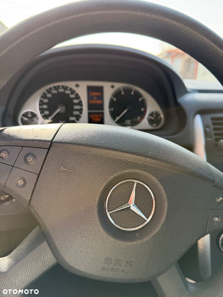 Mercedes-Benz Klasa B 150 - 13