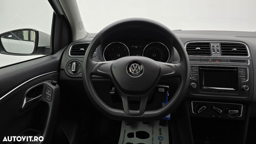 Volkswagen Polo - 15