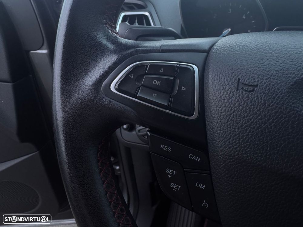 Ford Kuga 1.5 TDCi EcoBlue ST-Line X - 14