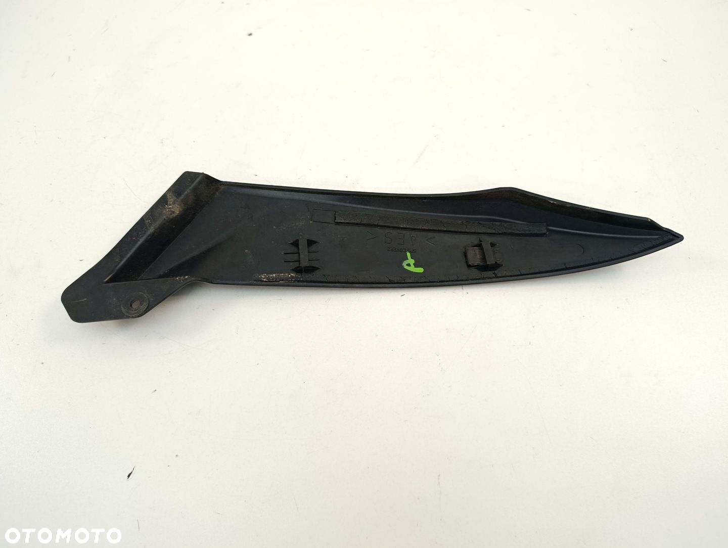YAMAHA R1 RN09 WYPEŁNIENIE PRAWE - 6
