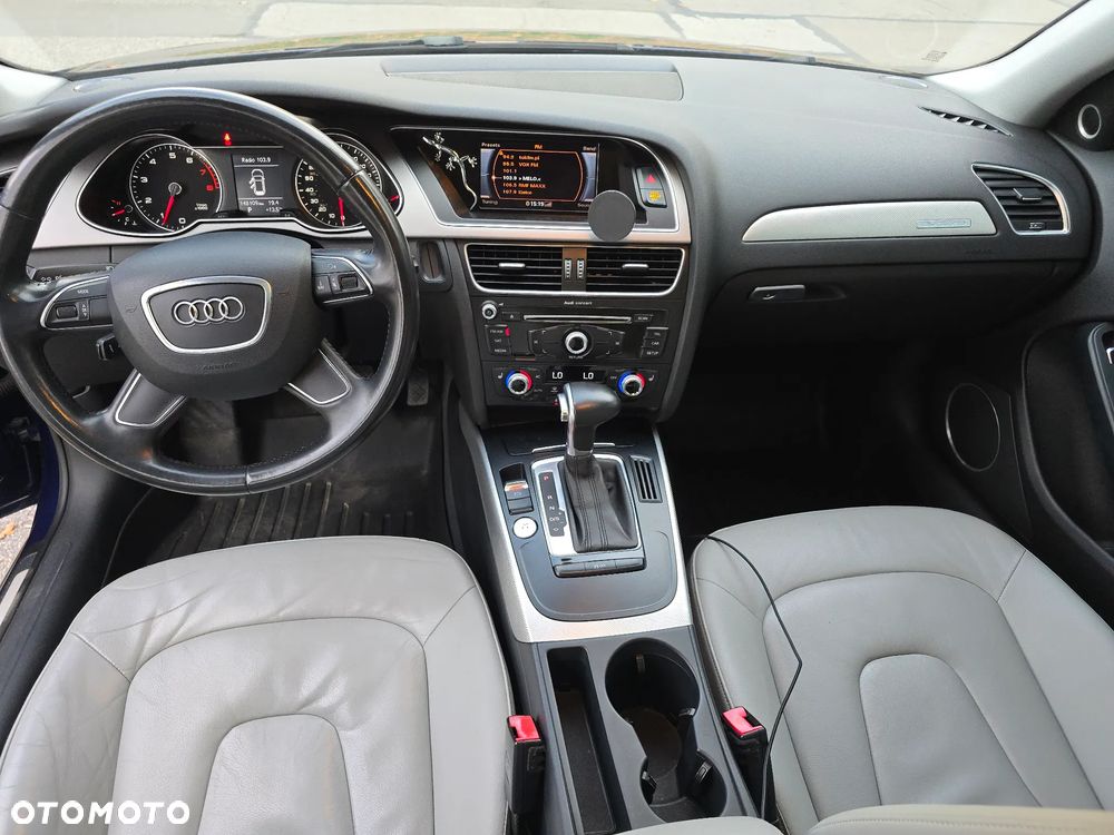 Audi A4 Allroad - 22