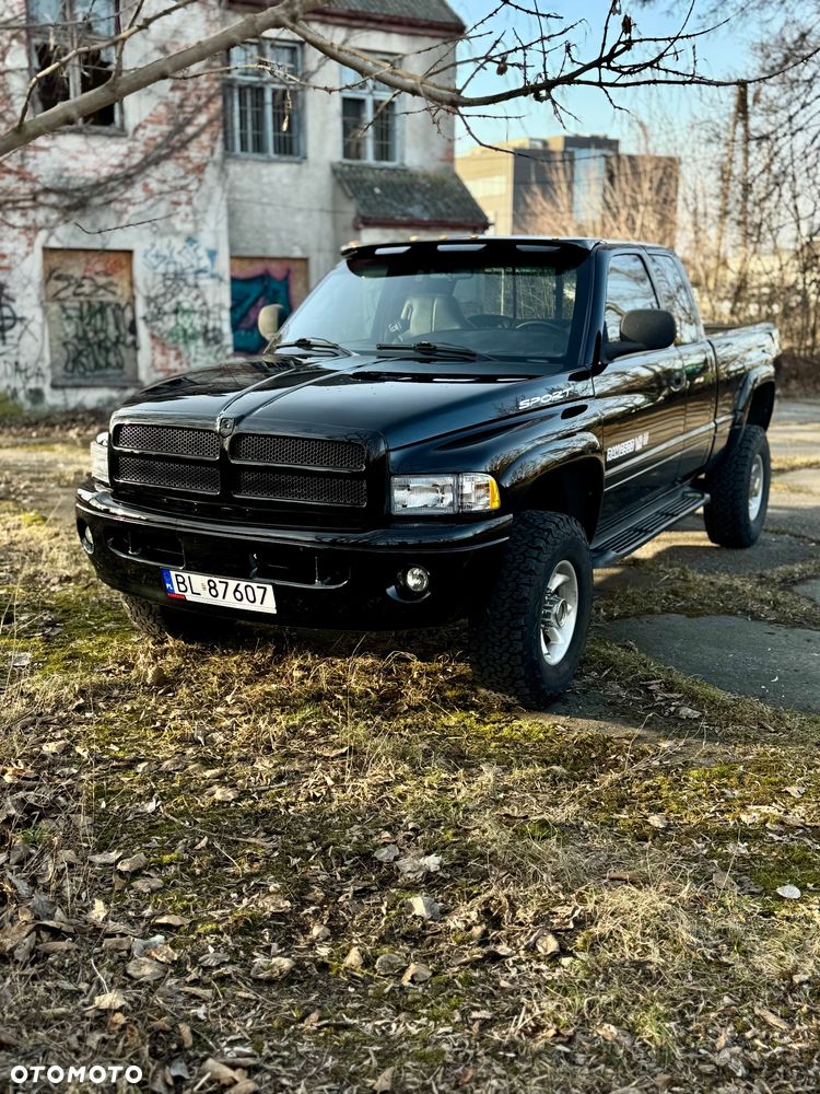 Dodge RAM 8.0 V10 - 2