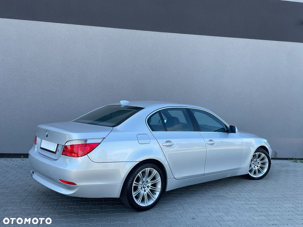 BMW Seria 5 525i - 12