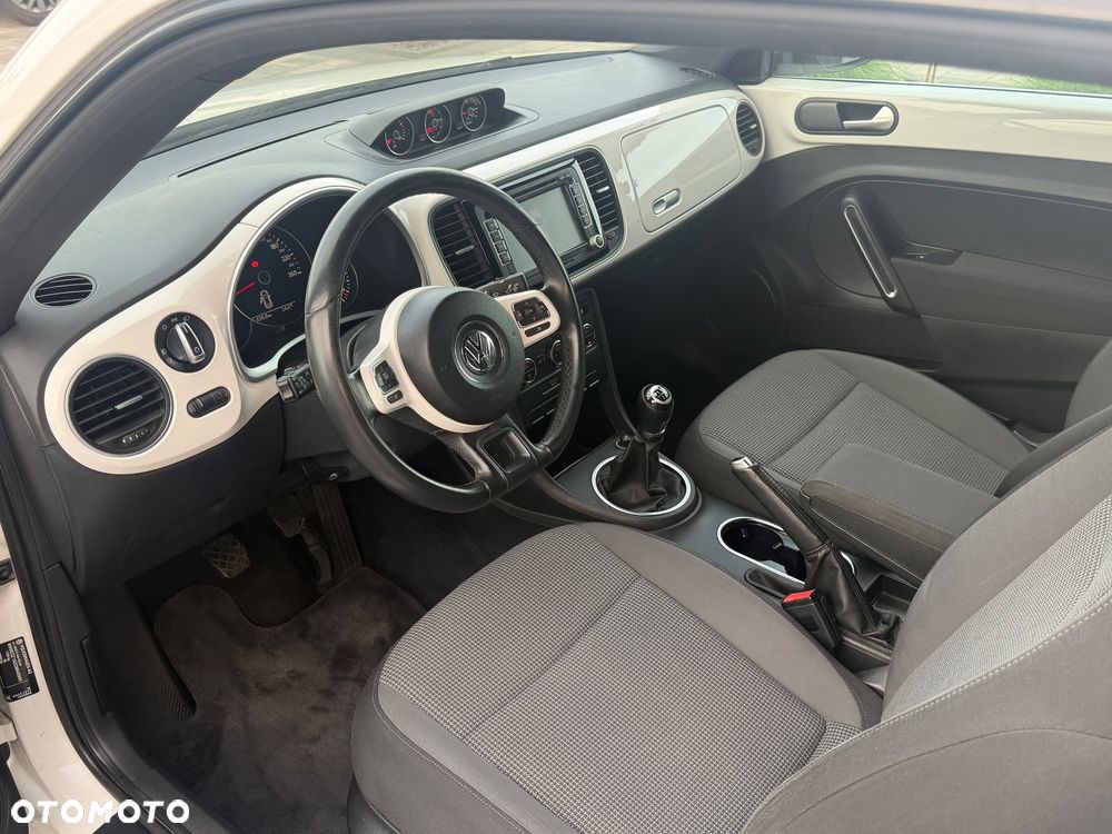 Volkswagen Beetle 1.6 TDI Design - 10