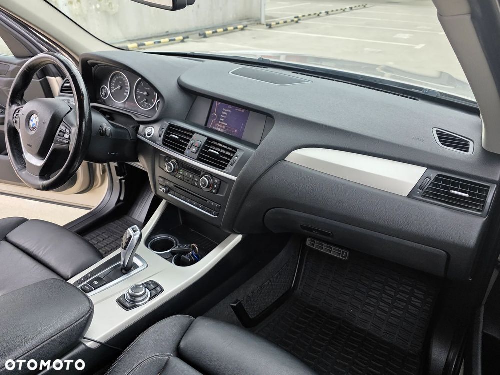 BMW X3 xDrive20d - 21