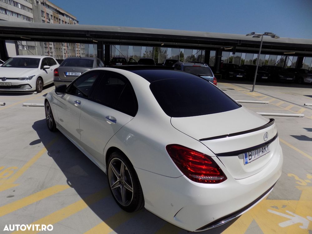 Mercedes-Benz C - 10