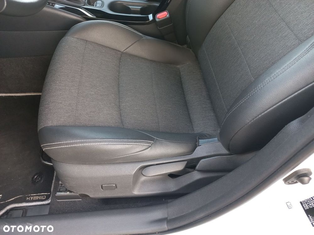 Toyota Corolla 1.8 Hybrid Style - 9