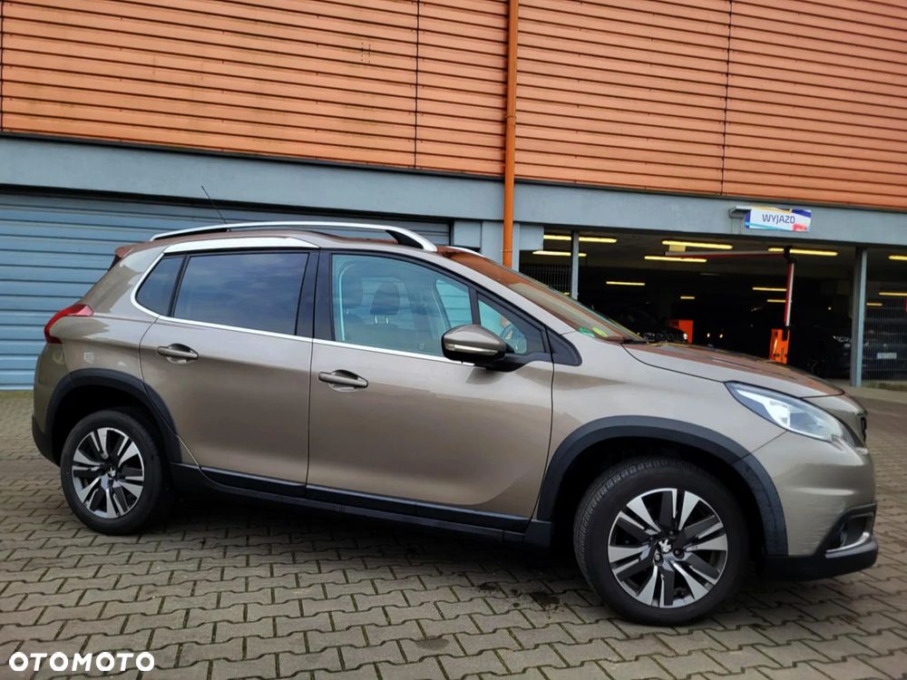 Peugeot 2008 BlueHDi 100 STOP & START Allure - 20
