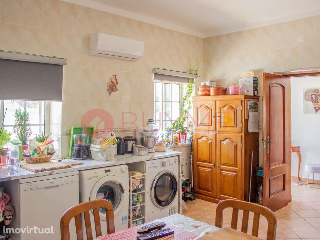 Moradia Tradicional Algarvia T3 com Lazer e Terraços em Boliqueime - Grande imagem: 5/23