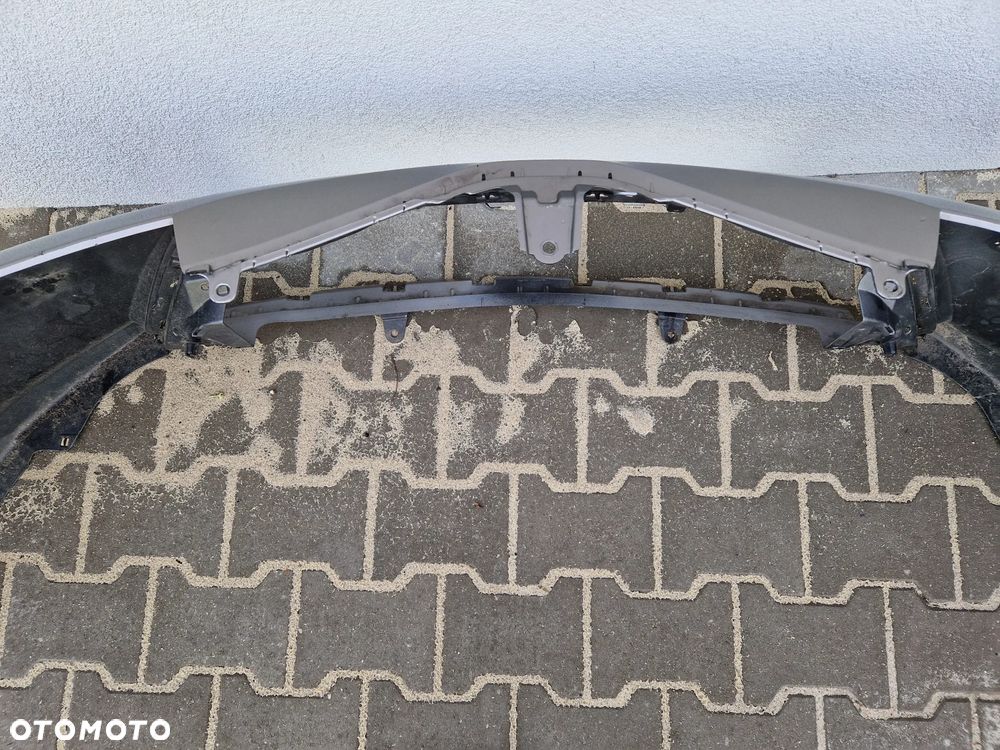Zderzak Toyota Auris II 2012 - bez dziur - 9