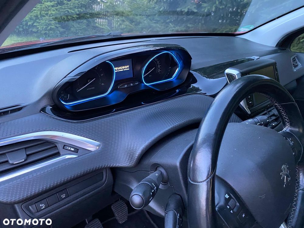 Peugeot 2008 BlueHDi FAP 120 STOP & START Allure - 9