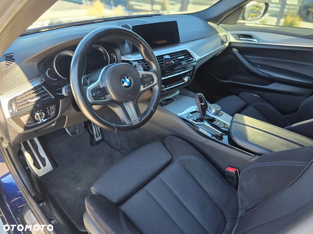 BMW Seria 5 520d MHEV M Sport sport - 17