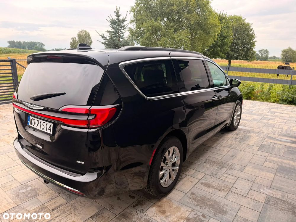 Chrysler Pacifica - 6
