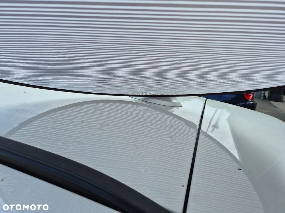 BMW Seria 2 218d Sport Line - 19