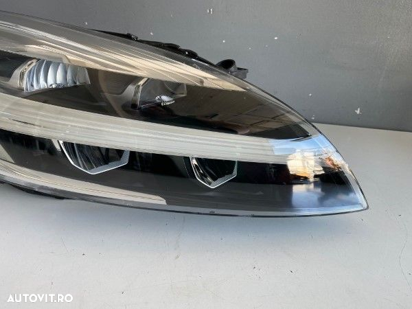 Far dreapta MID LED LHD VOLVO V40 2012-2019 32228484 - 8