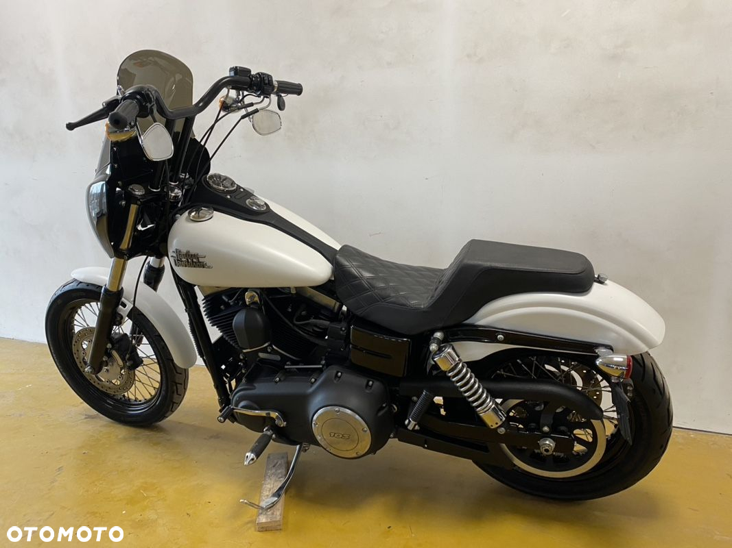 Harley-Davidson Dyna Street Bob - 15