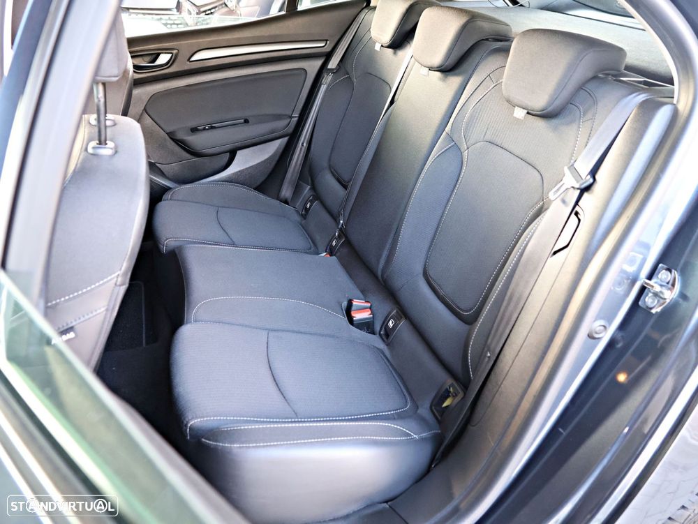 Renault Mégane 1.5 Blue dCi Equilibre - 25