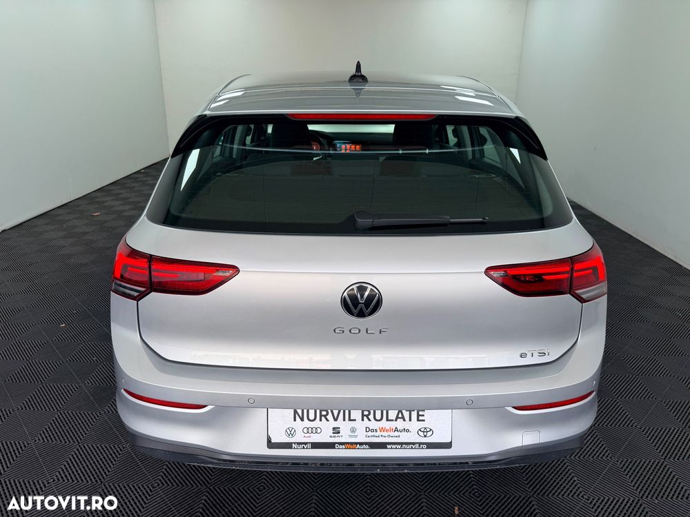 Volkswagen Golf 1.0 eTSI DSG MHEV Life - 29