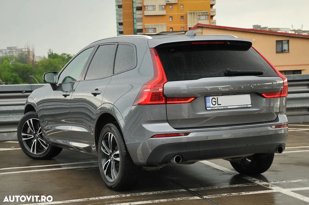 Volvo XC 60 D4 AWD Geartronic Momentum - 4