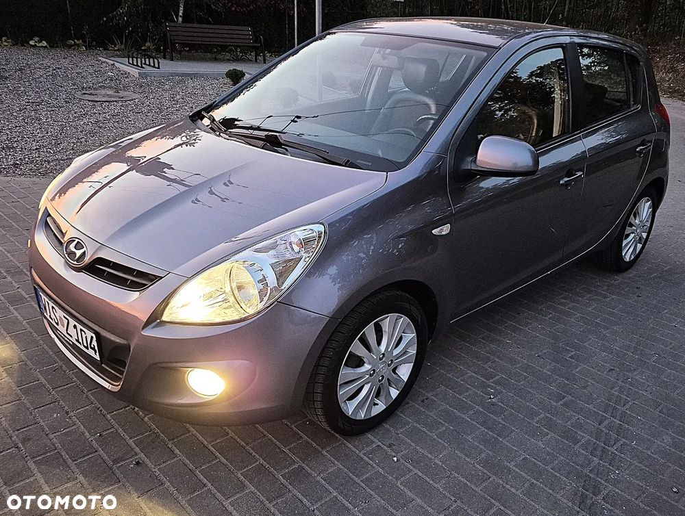 Hyundai I20
