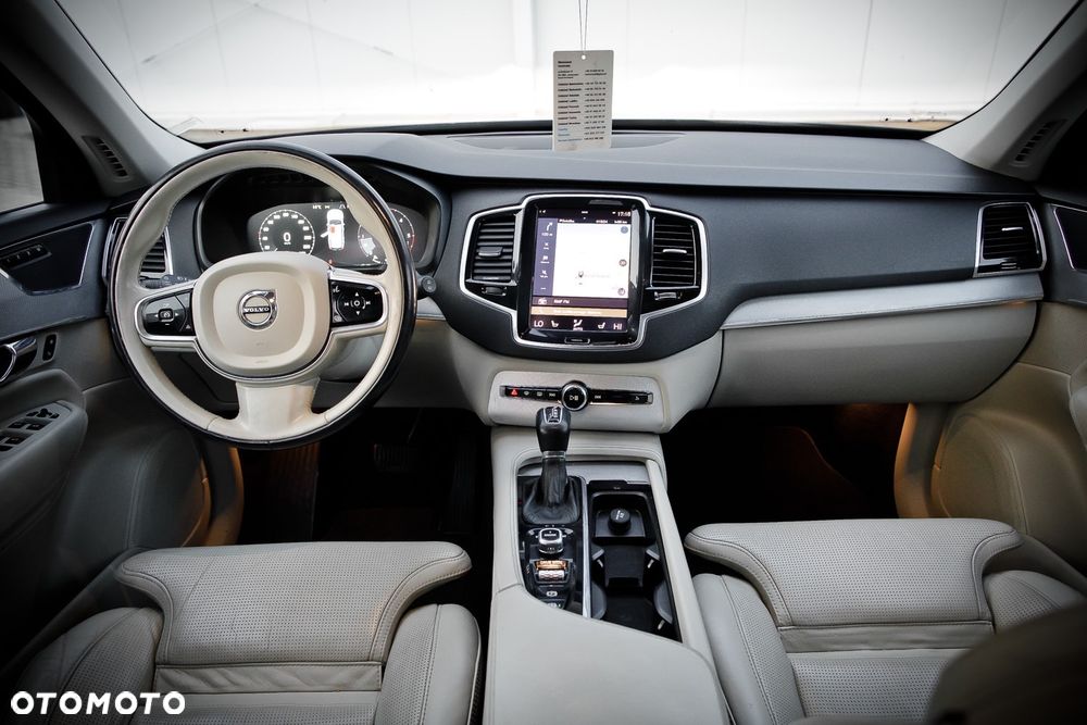 Volvo XC 90 D5 AWD Inscription 7os - 27