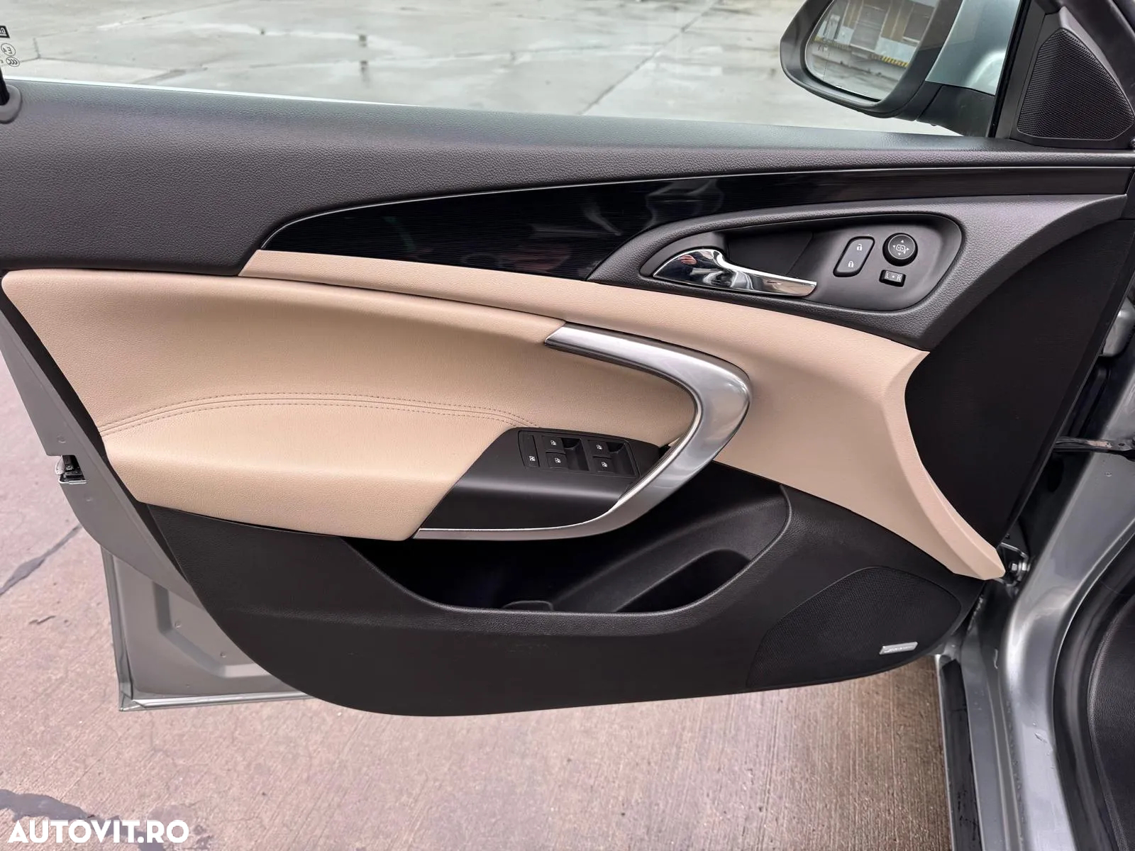 Opel Insignia 2.0 CDTI Sports Tourer Edition - 12