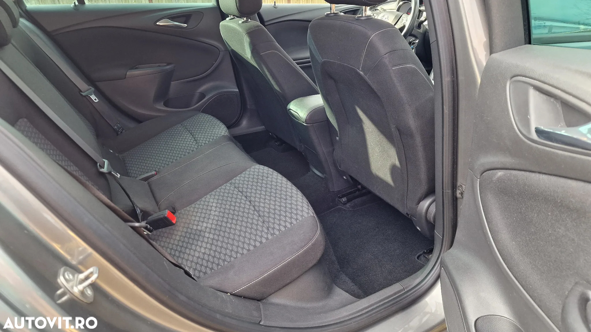 Opel Astra 1.6 CDTI DPF ecoFLEX Sports TourerStart/Stop Edition - 21