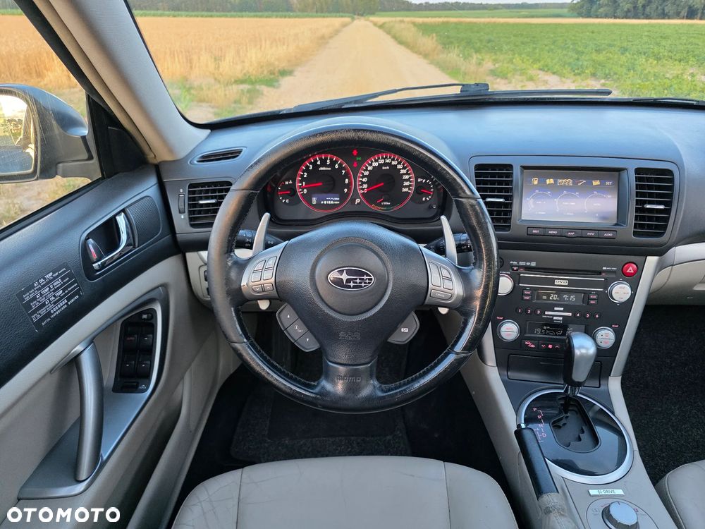 Subaru Outback - 19