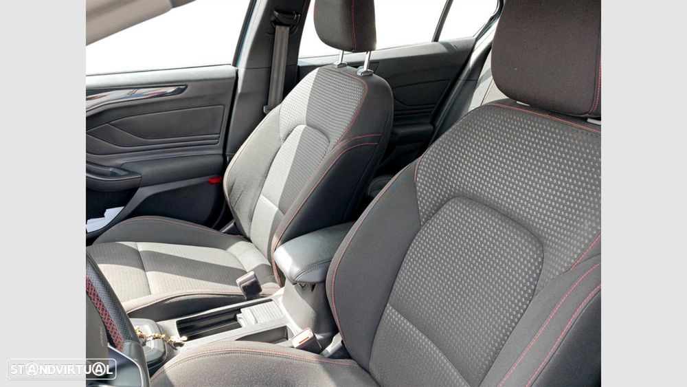 Ford Focus 1.0 EcoBoost MHEV ST-Line Aut. - 18