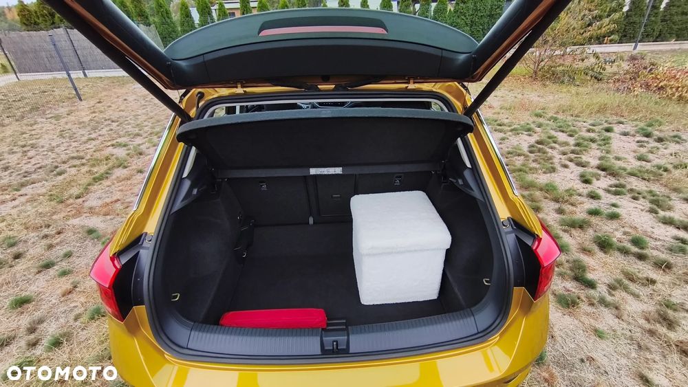 Volkswagen T-Roc - 24