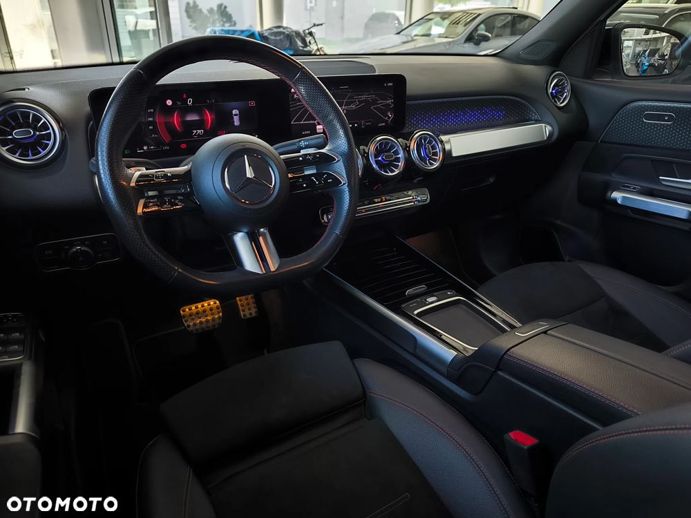 Mercedes-Benz GLB 200 AMG Line 7G-DCT - 11