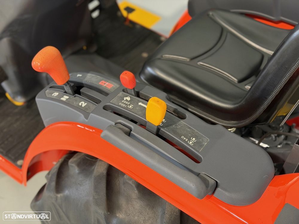 Kubota B1610 4RM - 14