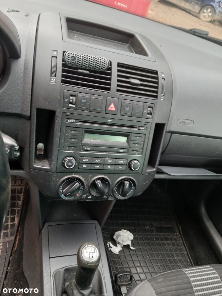 VOLKSWAGEN POLO 9N LIFT LC3R 5D fotel fotele kanapa deska kokpit podsufitka boczek boczki - 5