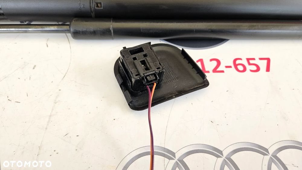 JEEP GRAND CHEROKEE WK2 LIFT Siłownik elektryczny klapy bagażnika Teleskop 68231347AB przycisk otwierania klapy bagażnika Włącznik elektrycznej klapy - 8