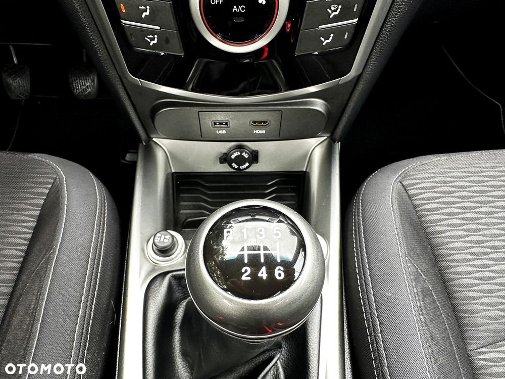 SsangYong/KGM Tivoli e-XGi 160 2WD Crystal - 28