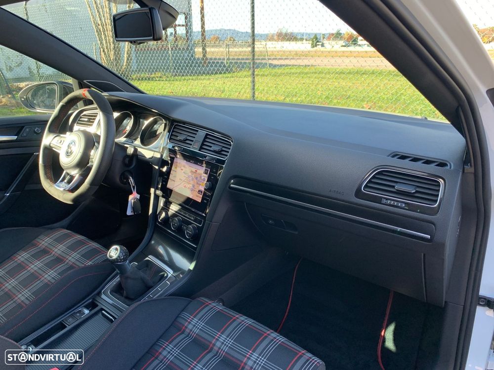 VW Golf 2.0 TSi GTi - 18