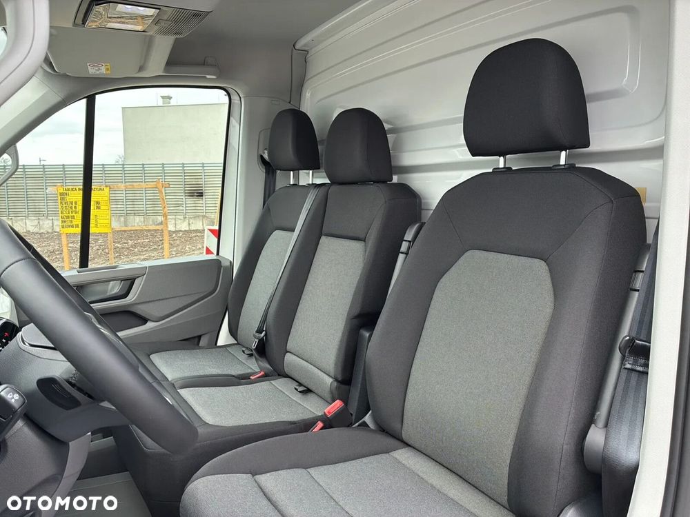 Volkswagen Crafter 35 Skrzyniowy, AUTOMAT/2.0 TDI 163 KM r. o. 4490mm - 25