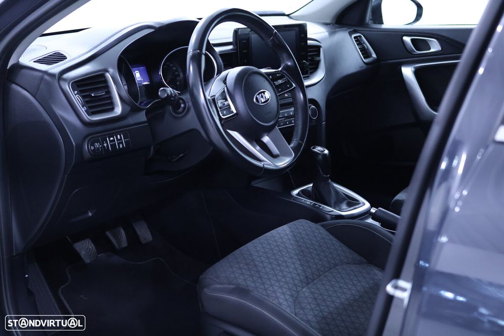 Kia Ceed 1.0 T-GDI Urban - 12