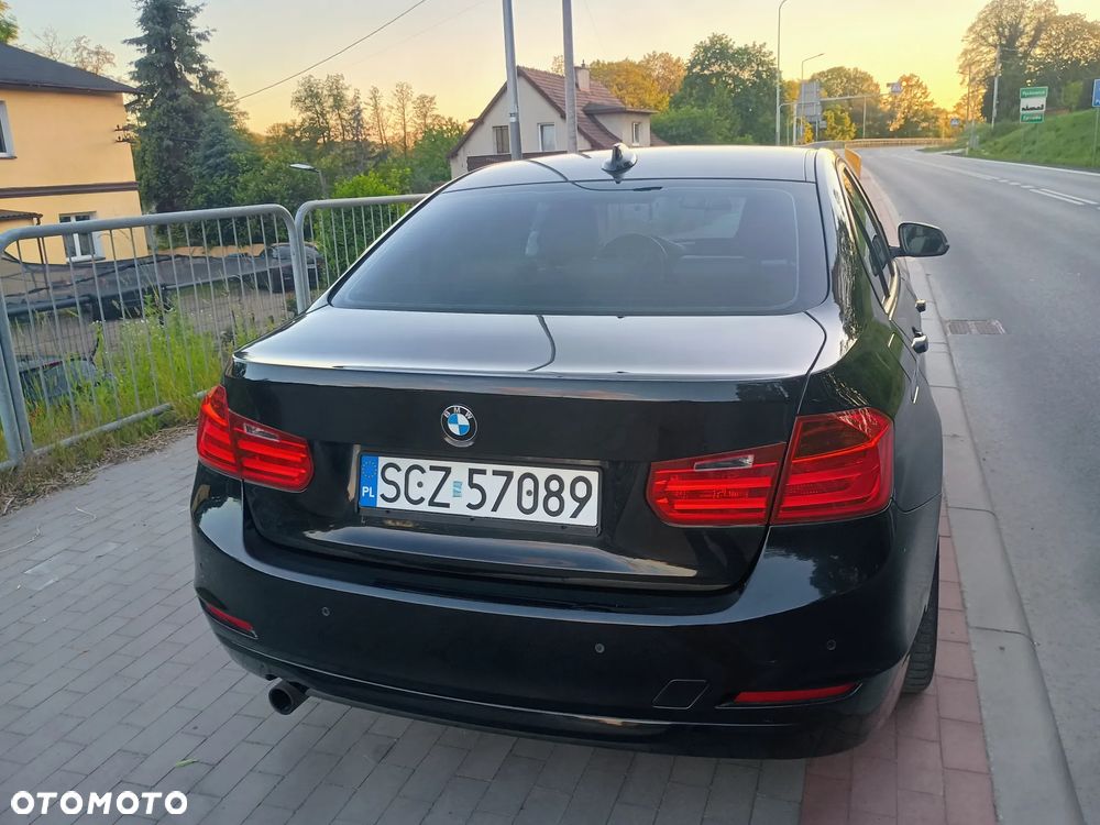 BMW Seria 3 320d Luxury Line - 5