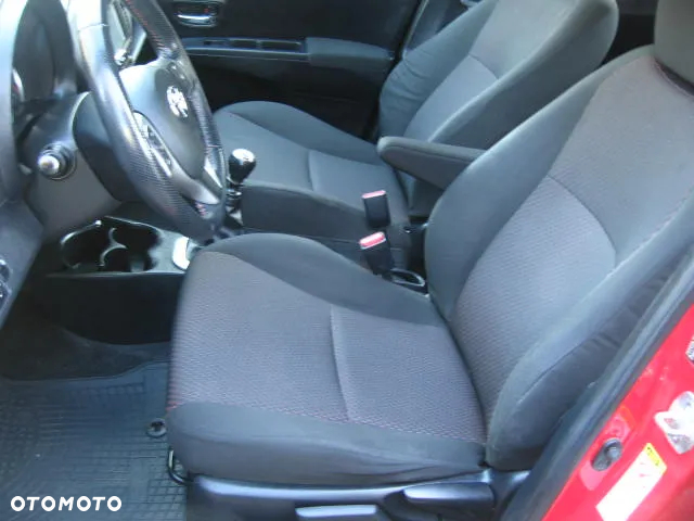 Toyota Yaris 1.33 Premium - 14