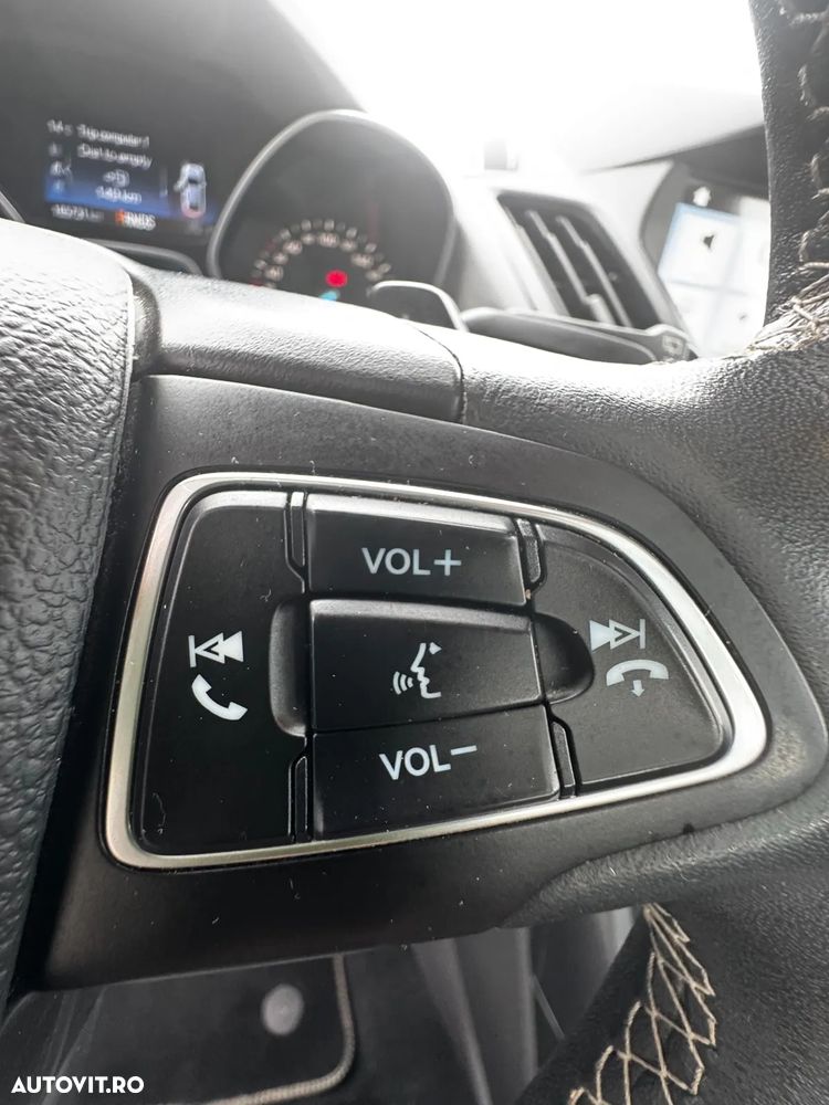 Ford Kuga 2.0 TDCi 4x4 Aut. Vignale - 22